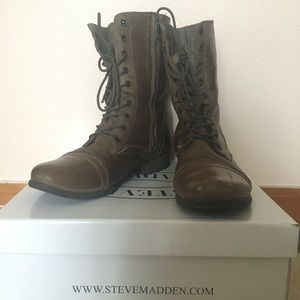 Steve Madden "troopa" leather combat boot