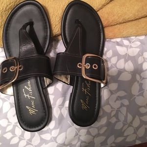 Leather sandals only wear once.