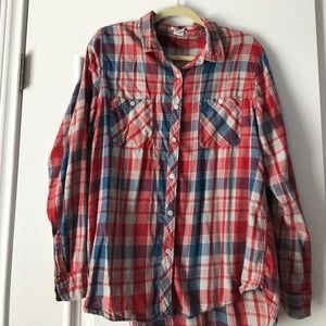 LEVI PLAID BUTTON DOWN