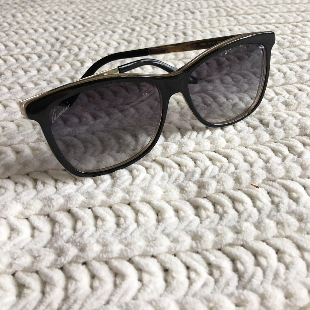 🔥Gucci black/gold wayfarer sunglasses 100% auth🔥 - Picture 8 of 8
