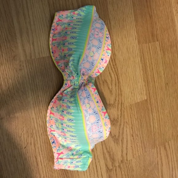 Victoria's secret swim suit top - Picture 1 of 3