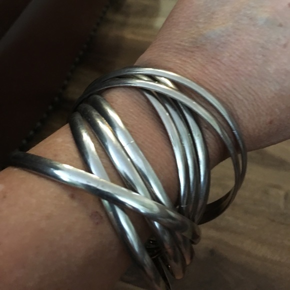 Silver bangle bracelets - Picture 2 of 2