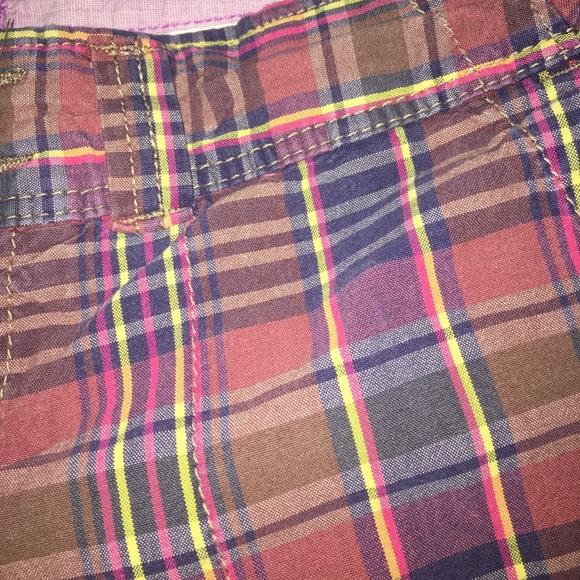 American Eagle size 0 plaid shorts. - Picture 4 of 4