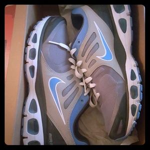 Running shoes, Nike Air Max Tailwind