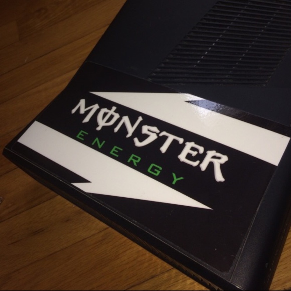 Xbox 360 - Picture 4 of 6