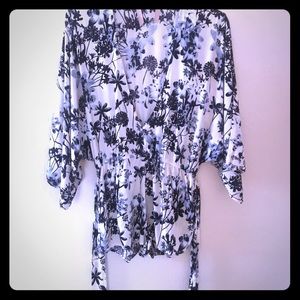 Ecru Lab size Medium kimono romper