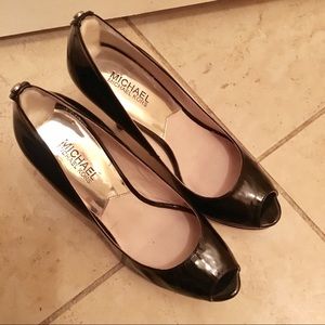 Michael Kors Black Patent Leather Peep Toe Pumps