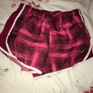 NIKE SHORTS youth Large