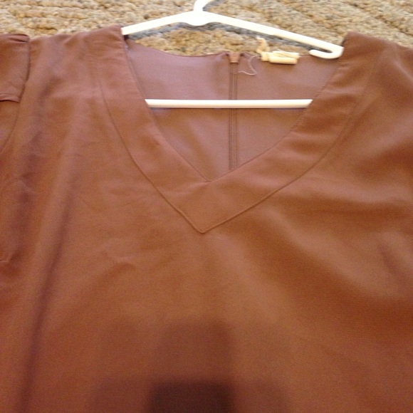 Brown dress - Picture 2 of 3