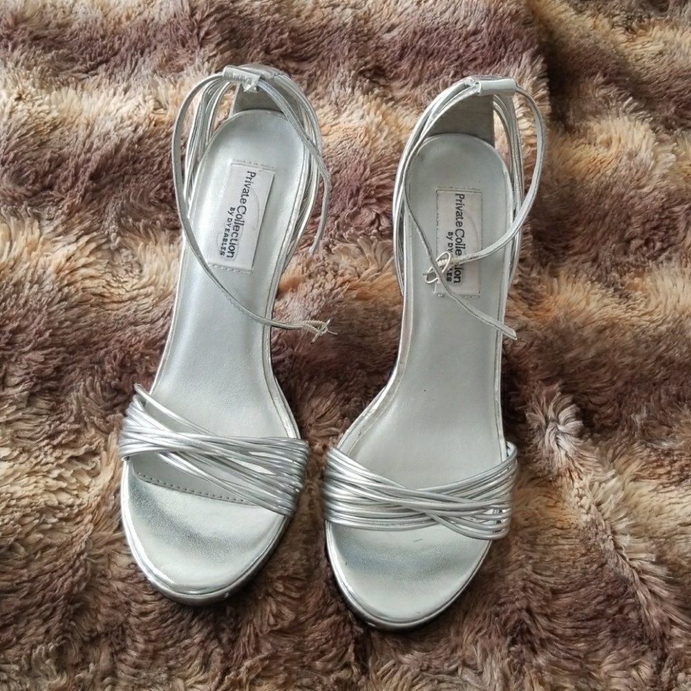 Silver ankke steap shoes