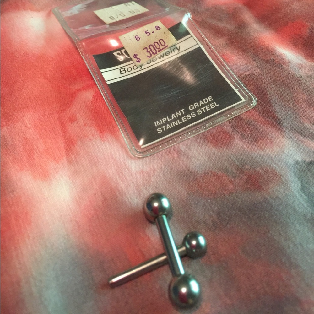NWT SCREAM BODY JEWELRY IMPLANT GRADE STAINLESS
