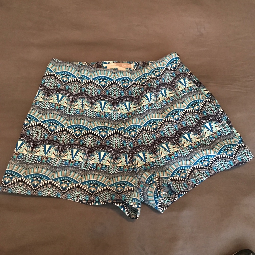 High wasted Forever 21 shorts