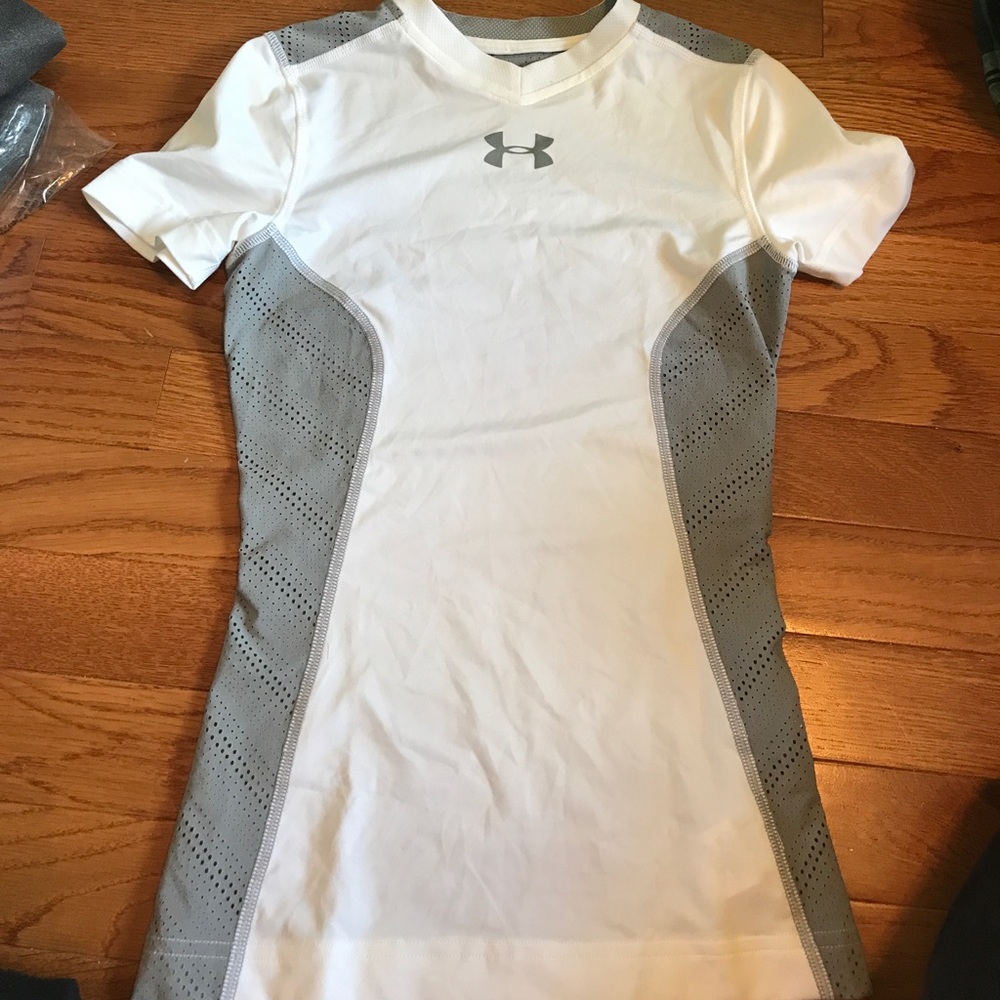 NWOT Boys UA Fitted white shirt
