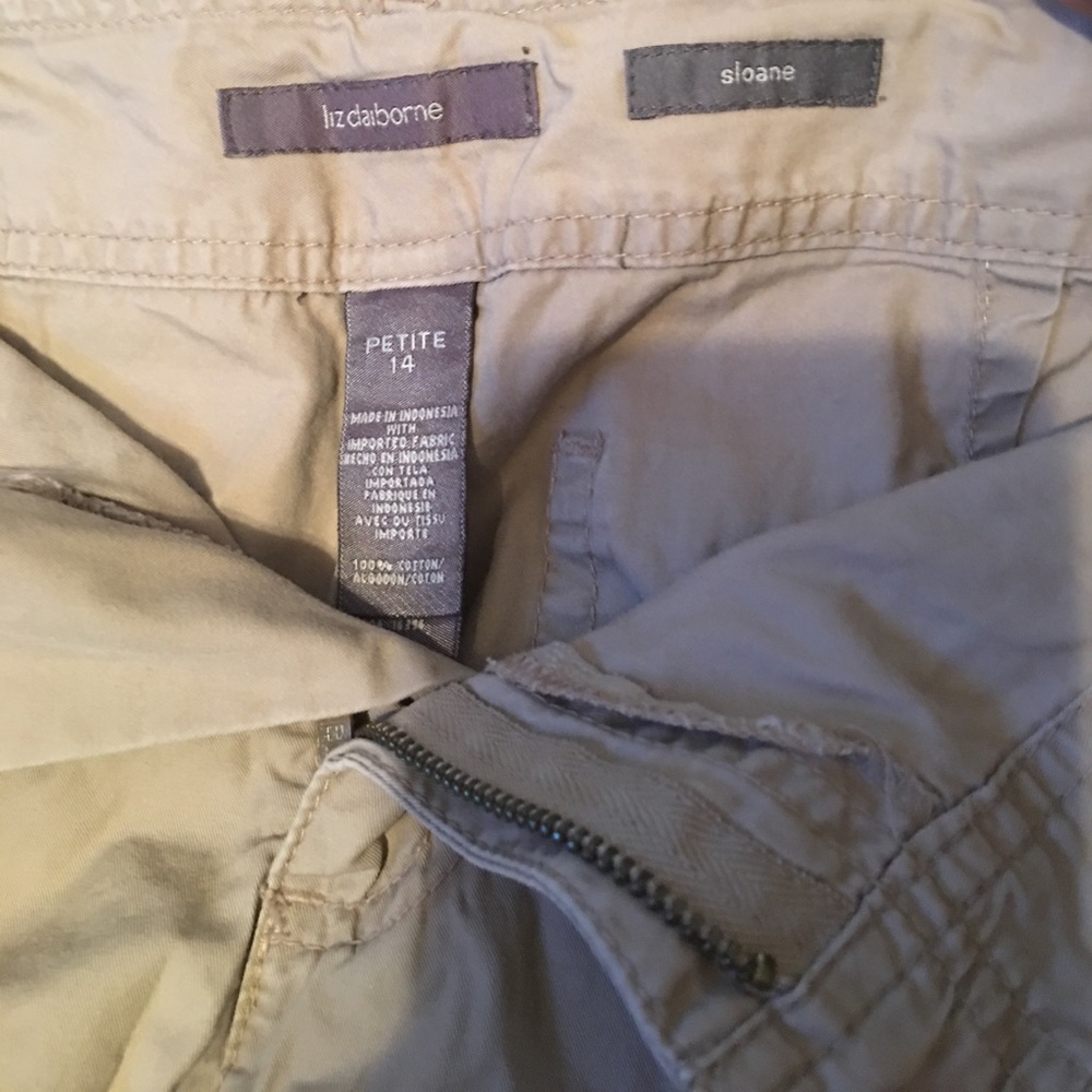 Tan capris