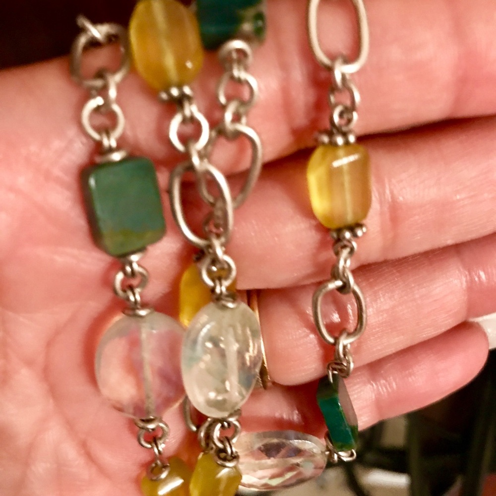 Opals, jade yellow Necklace and earrings silver