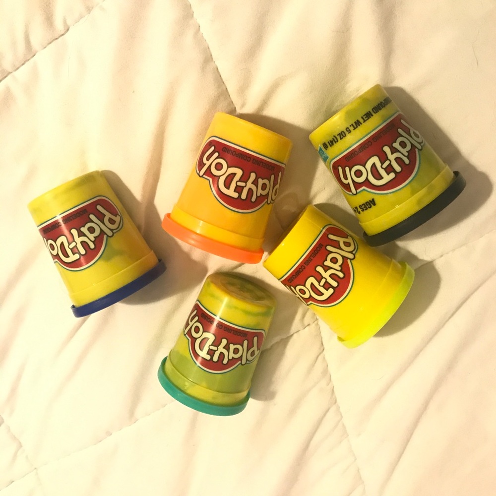 Bundle of playdoh