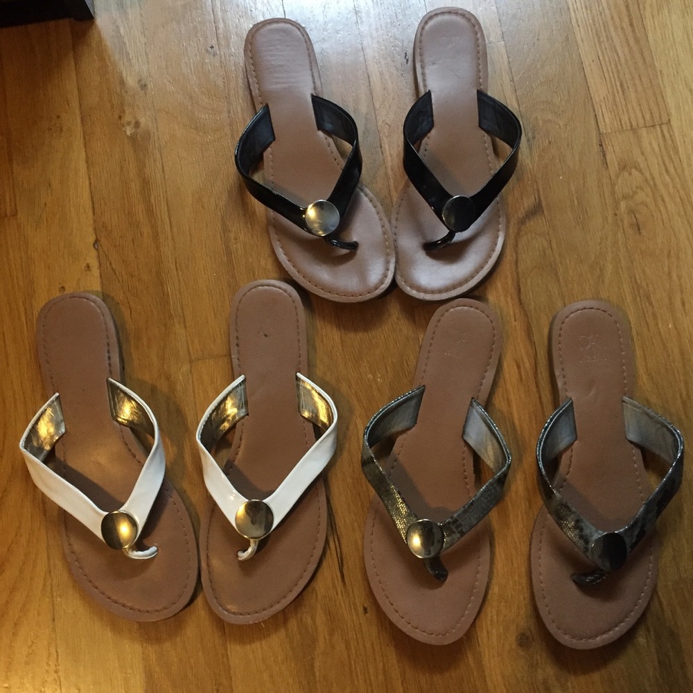 New York & Co Sandals Flip Flops Lot of 3 Size 7