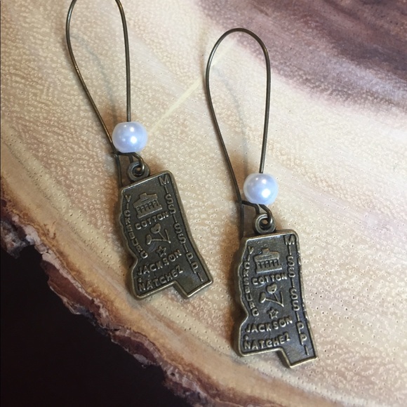 Mississippi State Earrings with pearl on bronze - Picture 2 of 3