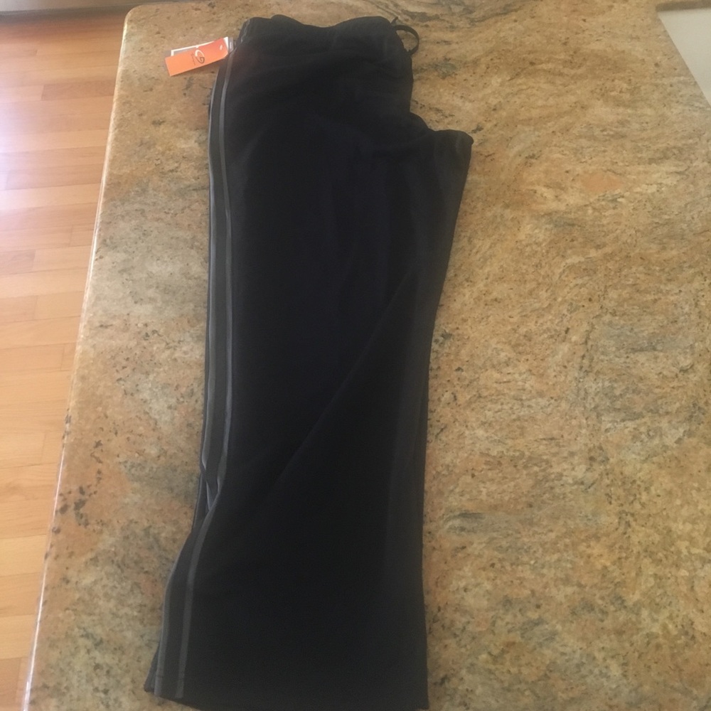 Men's sweat/workout pants. Size XL