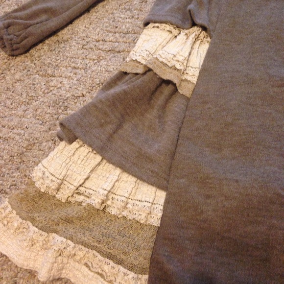 Ruffle layered dress - Picture 2 of 5