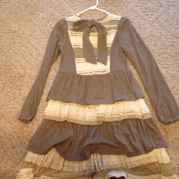 Ruffle layered dress - Picture 4 of 5