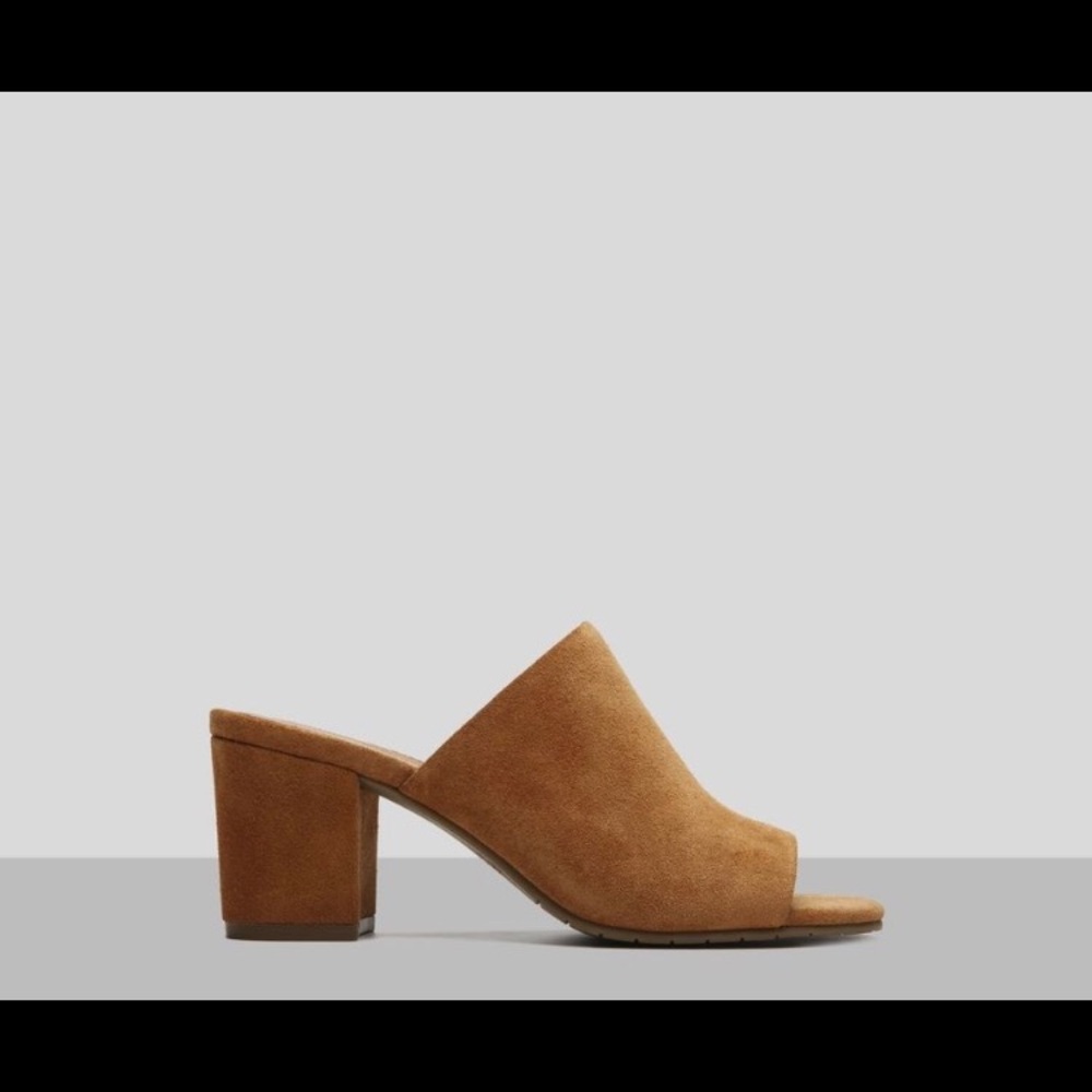 Kenneth Cole Camel Mules Brand NEW