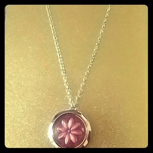 Elizabeth Arden Necklace