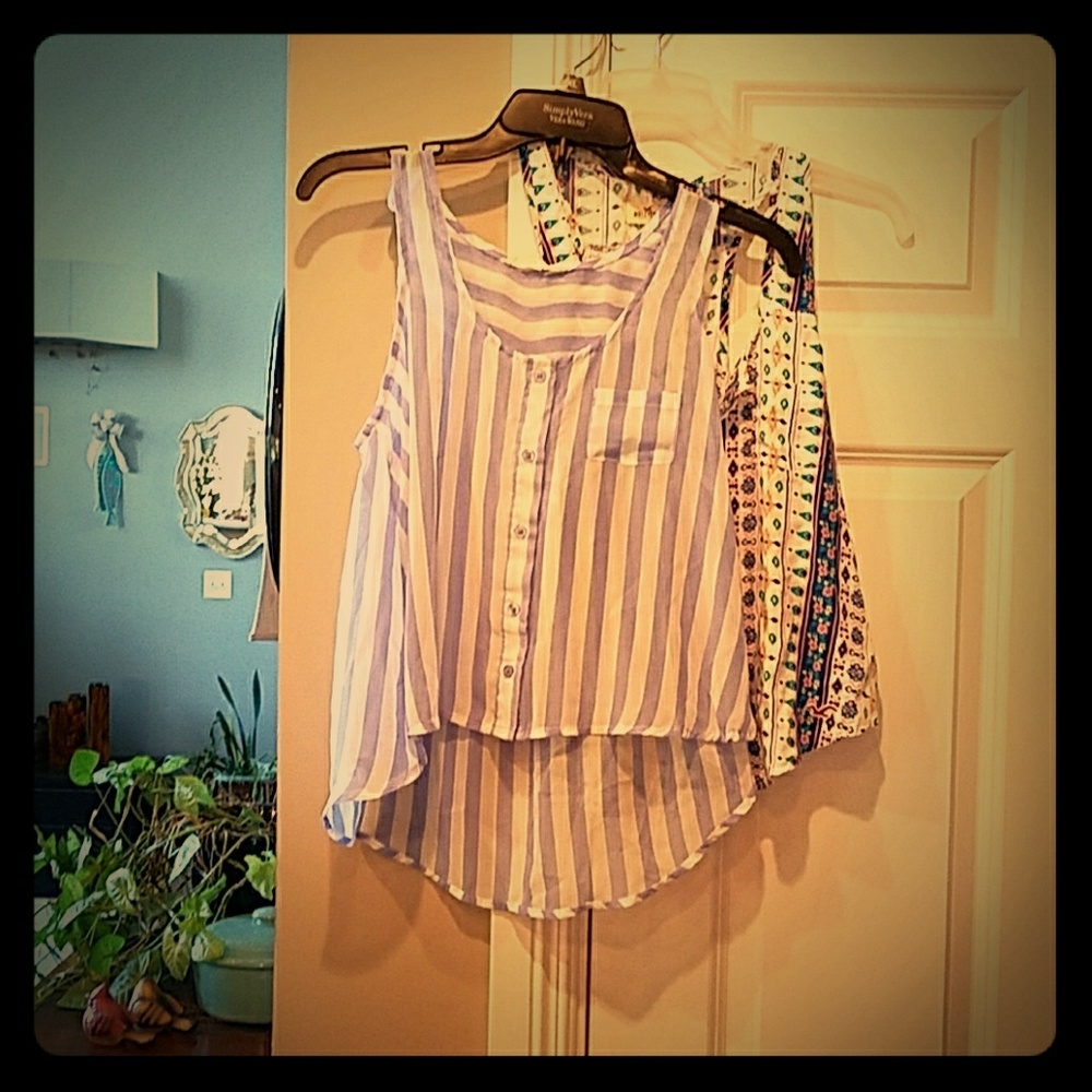 2 PERFECT Tanks IRIS LA, SHEER HOLISTER KEY HOLE