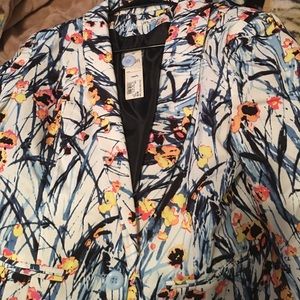 Nice suit jacket perfect with jeans.