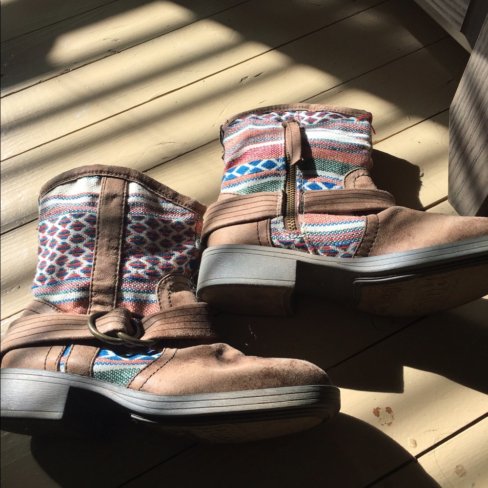 Roxy Boots!