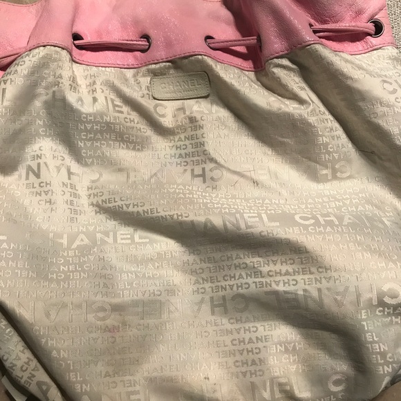 Chanel Leaf Charms Bucket Bag Crackled Leather - Picture 3 of 4