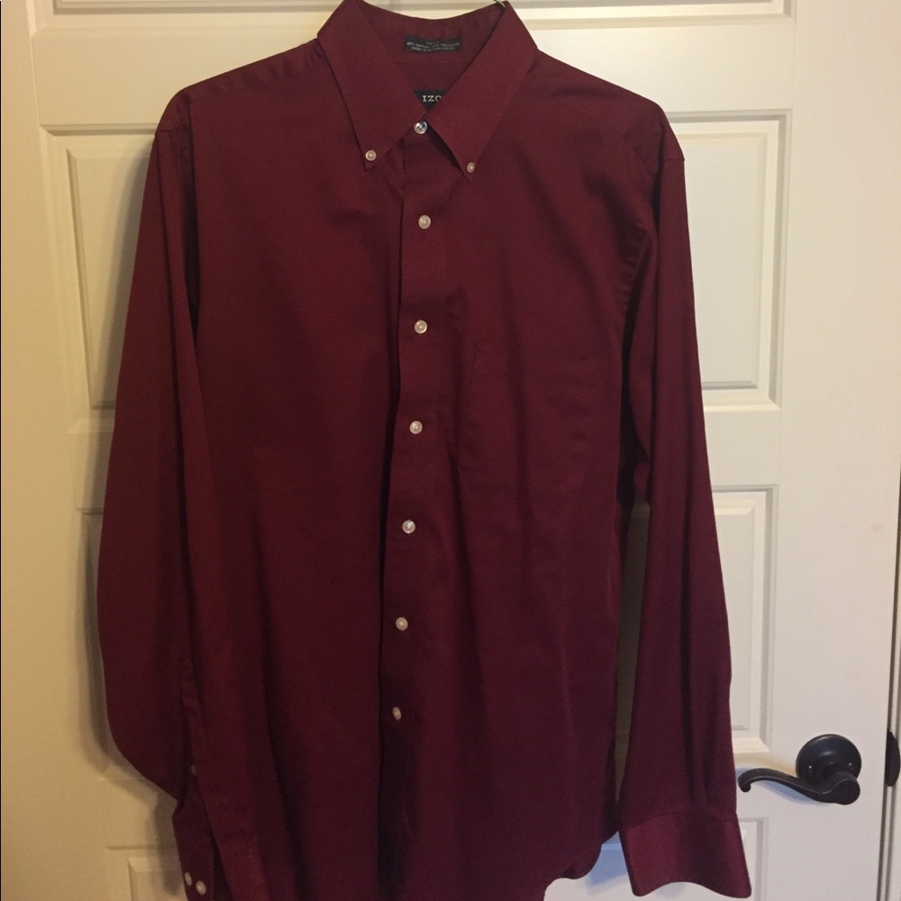 Men's Izod Button Up.