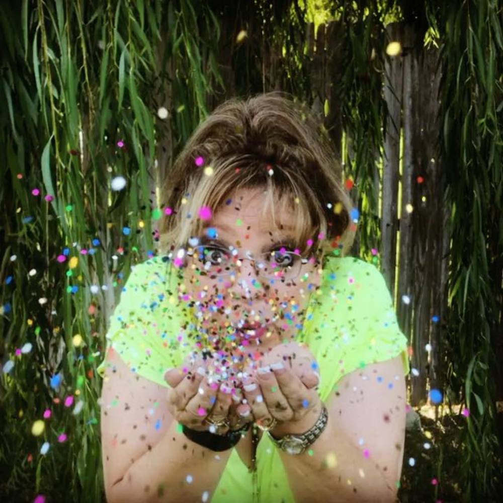 Meet your Posher, Leslie