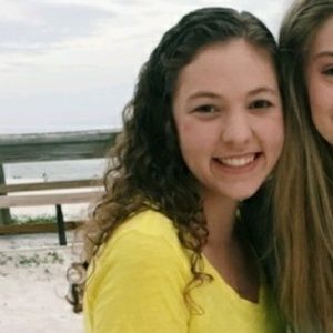 Meet your Posher, Kaitlyn