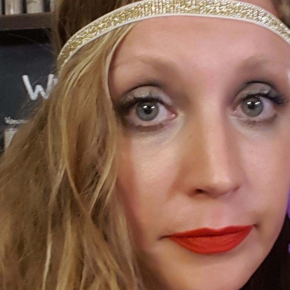 Meet your Posher, Courtney