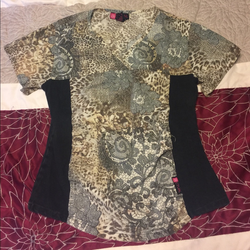 Small Scrub Top