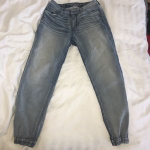 American Eagle Jogger Jeans
