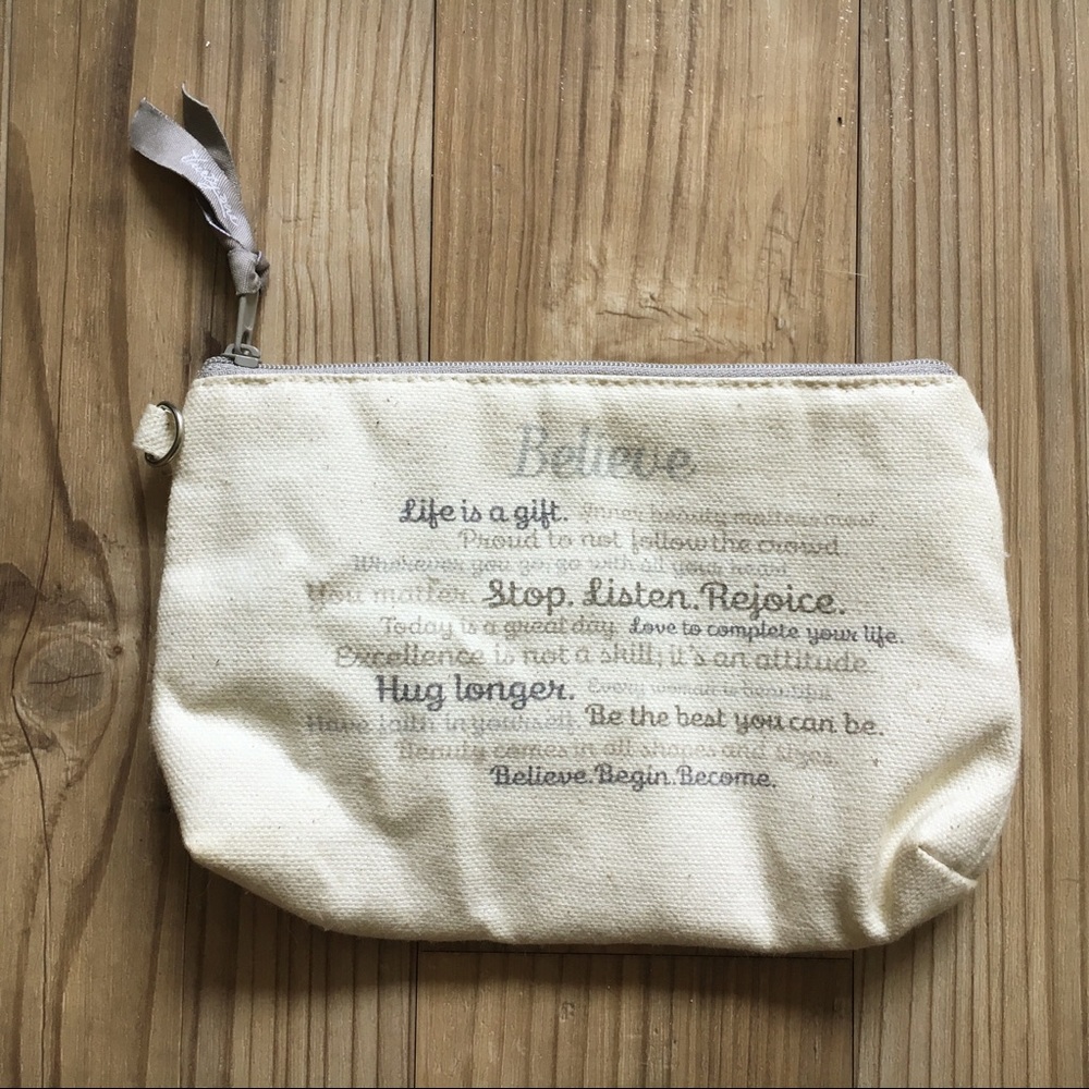 Thirty-One Mini Zipper Pouch in Natural