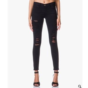 FRAME - Le Skinny Jeanne, black distressed.