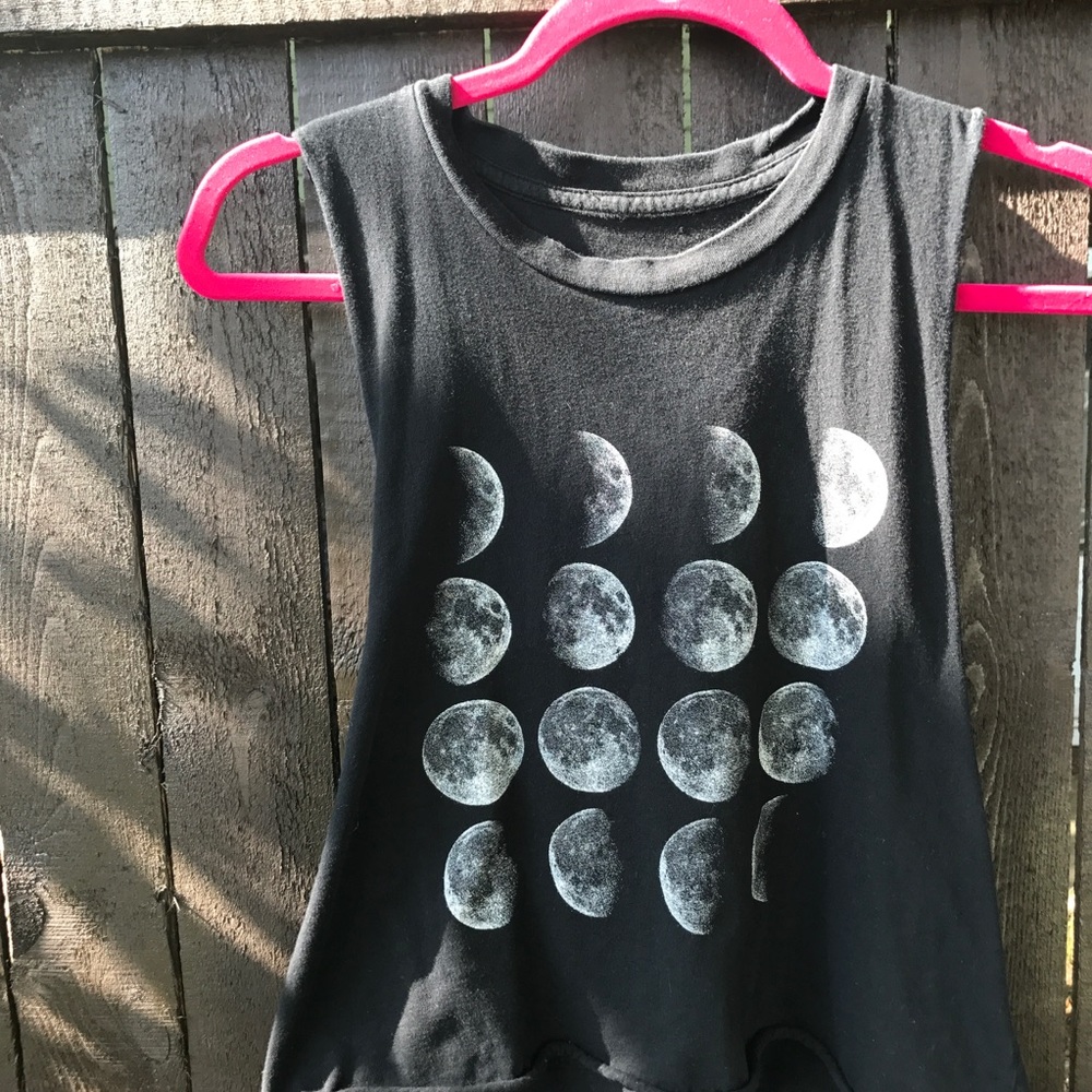 Brandy Melville Moon Crop