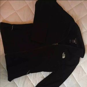 Black north face jacket