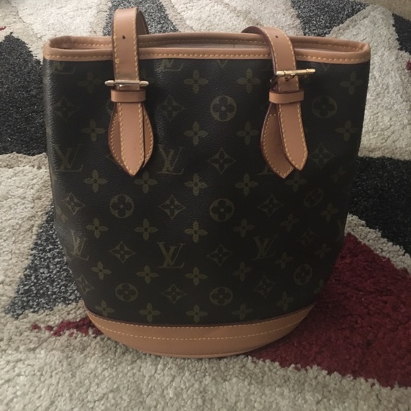 Authentic bucket small Louis Vuitton shoulder bag - Picture 2 of 4