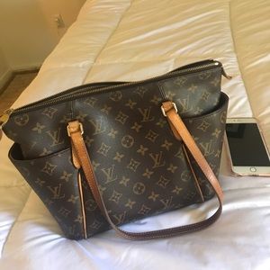 Louis Vuitton authentic bag