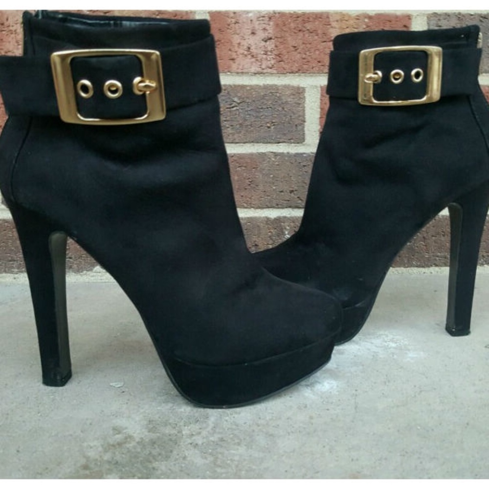 PRICE DROP!! ALDO ANKLE BOOT