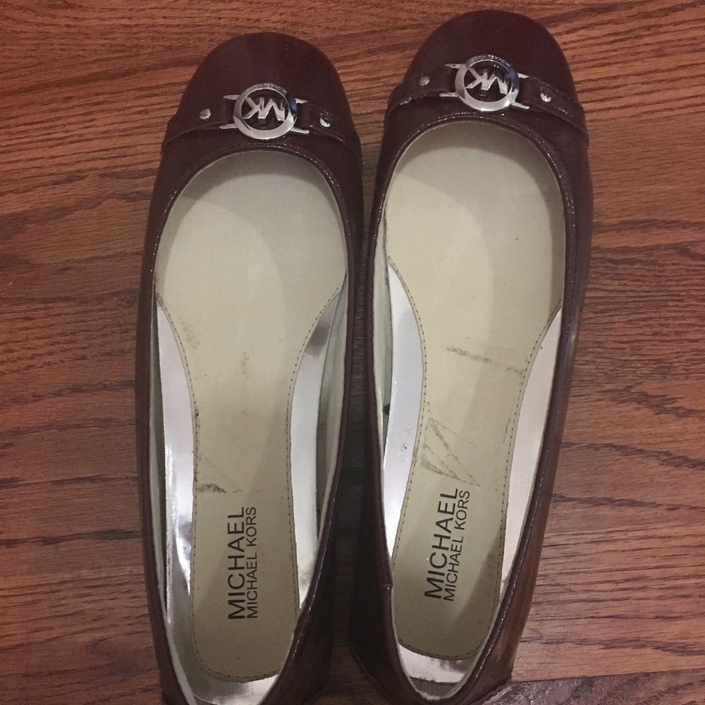 NEVER WORN! Mk Leather Flats In Cranberry Red!