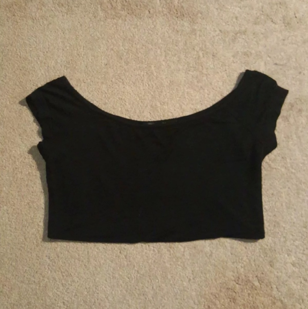 Off shoulder crop top