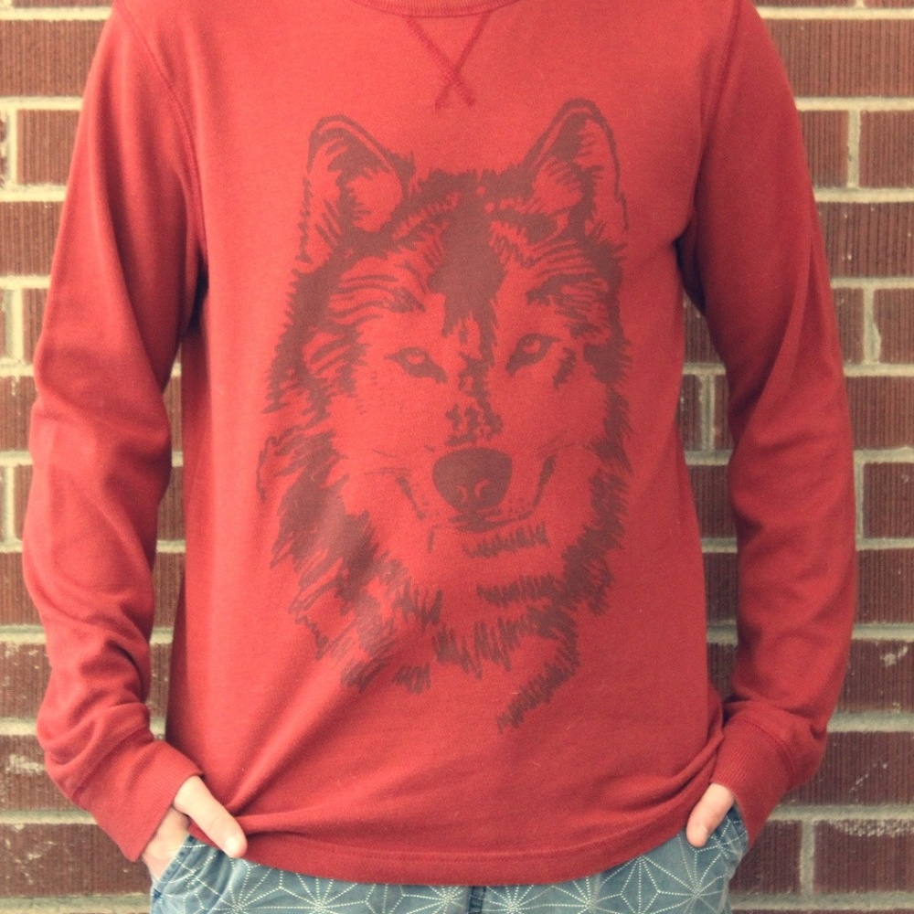 Longsleeve Red Wolf Sweatshirt