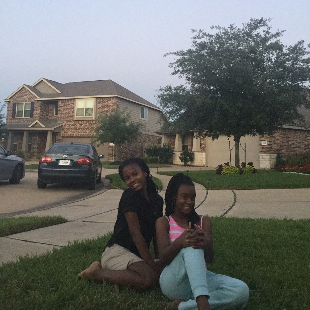 Meet your Posher, Jahkya