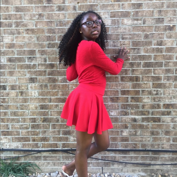 Red long sleeve shirt - Picture 2 of 3