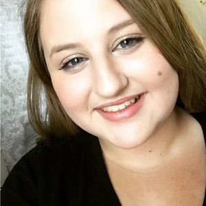 Meet your Posher, Kat